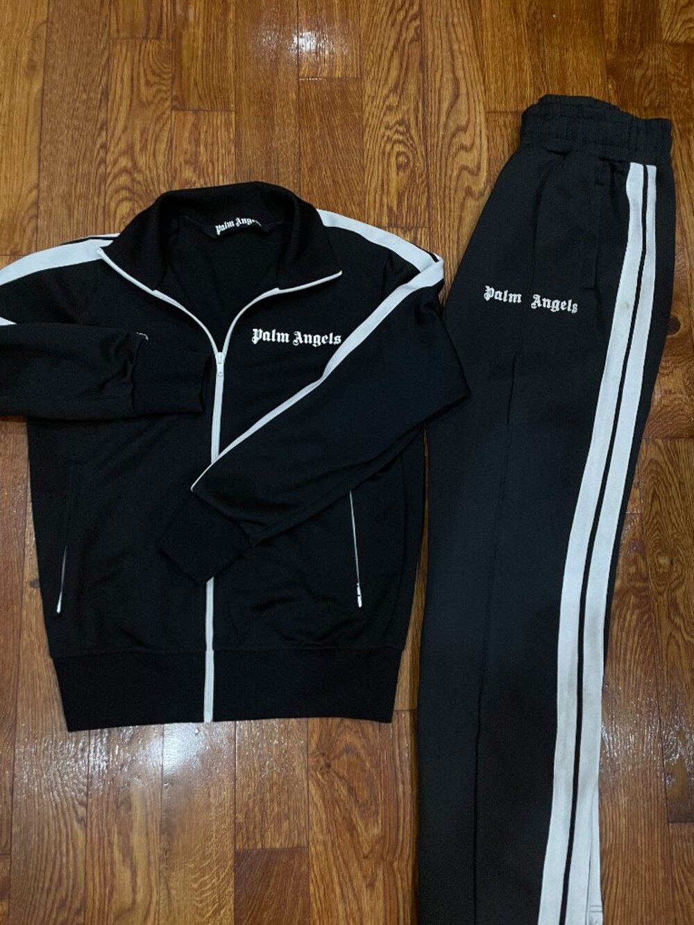 SLIGHTY USED PALM ANGEL TRACKSUIT ⚫️⚪️